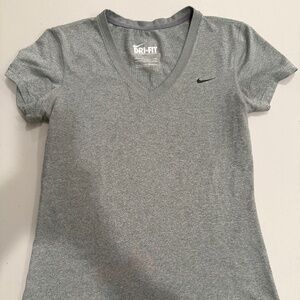 Grey Nike Dry Fit T-Shirt - Small